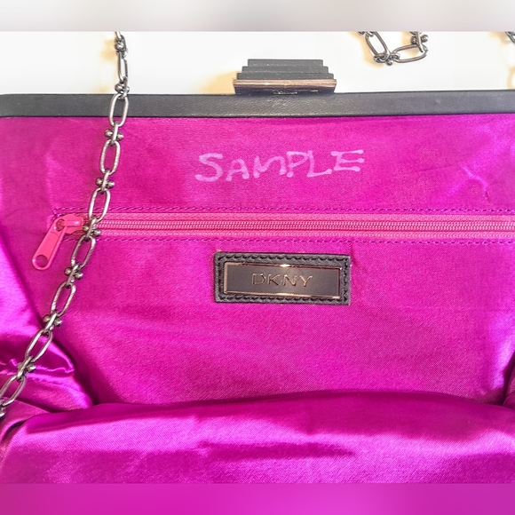 VTG.DKNY SAMPLE EVENING CROSSBODY CRUSHED VELVET ONE-OF-A-KIND - Picture 2 of 5
